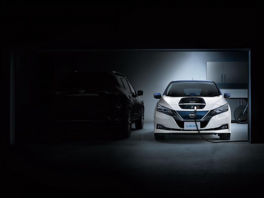  Nissan Leaf 2018 года  (JP) (фото 30 из 35)
